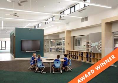 Learning Areas that flow seamlessly between outside and inside