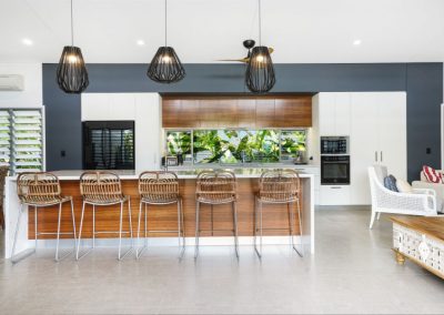 Hibiscus House Kitchen Dining with Breezway Louvre