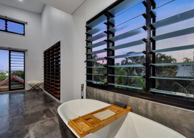 Pandanus House Ventilated Bathroom with Breezway Louvres