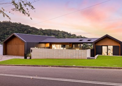 Custom designed home for the tropics using Breezway Louvres