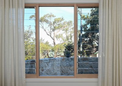 Fixed lite Breezway Louvre combination