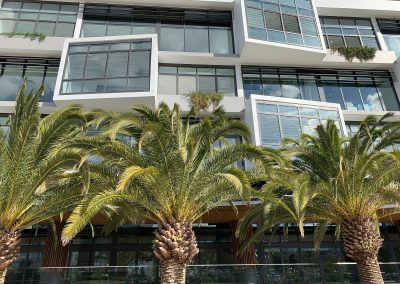 Multiple bays of Breezway Louvre Windows in the Esplanade Norwest