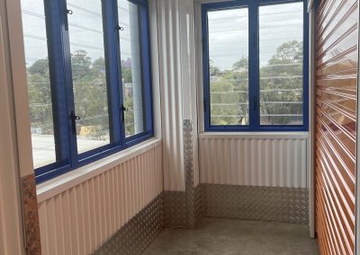 Kennards Storage with multiple bays of Breezway Innoscreen System