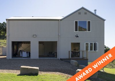 Gilladin – Naturally Ventilated Off-Grid Farm Workshop House
